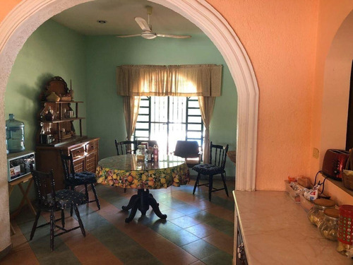 Hacienda En Venta En Mérida, Cholul, Entrega Inmediata