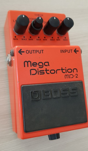 Pedal Boss Md-2 Mega Distortion Md2 Guitarra Distorção Usado