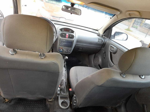 Chevrolet Corsa 1.8 Gl Aa+da 2011