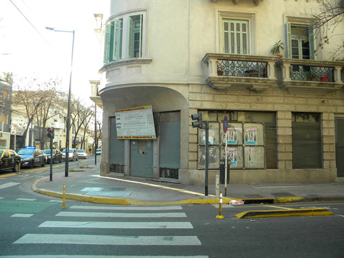 Imagen 3 de 5 de Local En Esquina