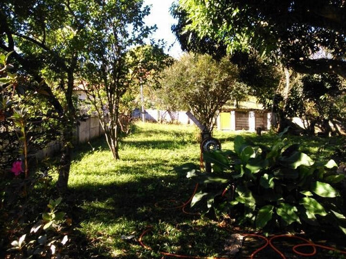 Área De 1.132,72 M² Com Uma Casa Mista De 429 M² - Imaruí/sc - 2127