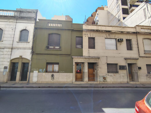 Casa En Alquiler B Centro 4 Privados, 2 Baños
