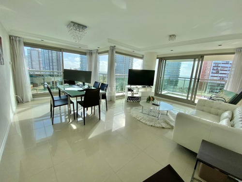 Imagen 6 de 21 de Alquiler Temporario De Apartamento De 2 Dormitorios En Imperiale Punta Del Este