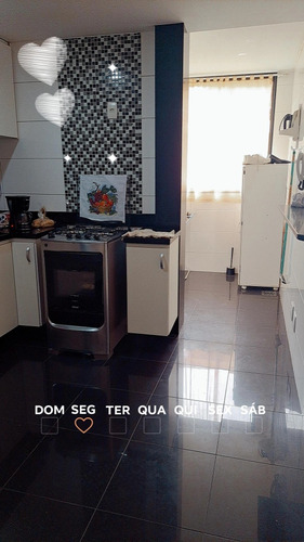 Casa Com 3 Quartos, Sendo 1 Suíte Com Banheira E Closet