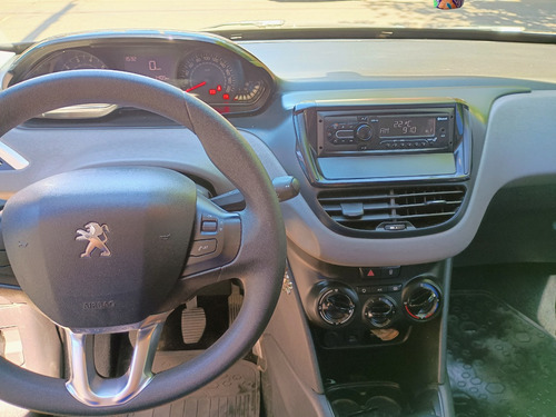 Peugeot 208 1.6 Active