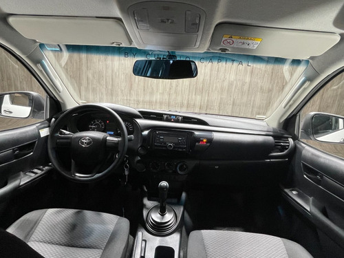 Imagen 7 de 12 de Toyota Hilux Dx 4x2 Diesel 2018 Blanco Muy Buen Estado