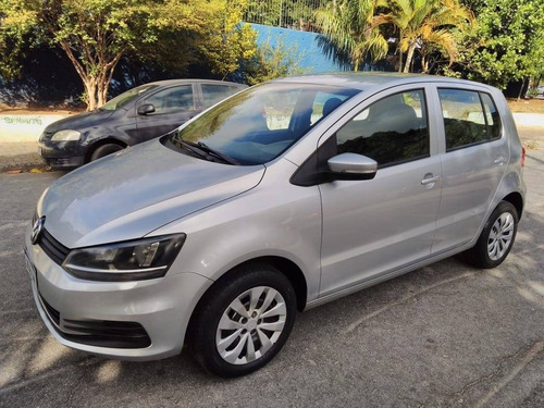 Imagem 1 de 10 de Volkswagen Fox 1.6 Msi Trendline 8v Flex 4p Manual