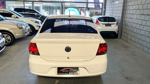 Volkswagen Voyage 1.0 MI 8V FLEX 4P MANUAL