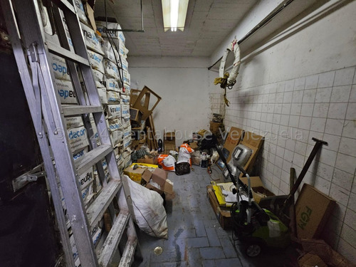Km Comercial En Alquiler En Catia, Distrito Metropolitano
