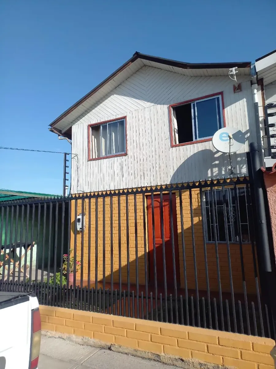 Imagen 2 de 19 de Venta Casa 2 Pisos 5d 1b En Villa Pto Williams San Bernardo
