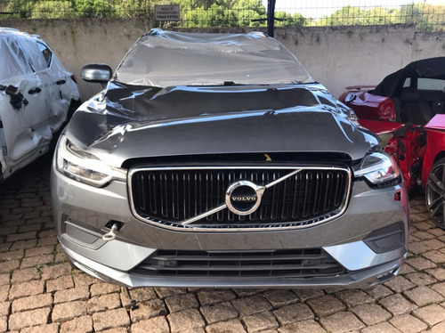 Imagem 8 de 10 de Volvo Xc60 D5 2020 Sucata Para Venda De Peças