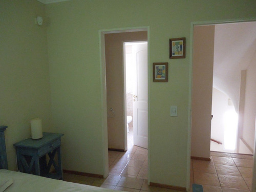 Imagen 6 de 11 de Triplex En Pinamar Zona Centro.