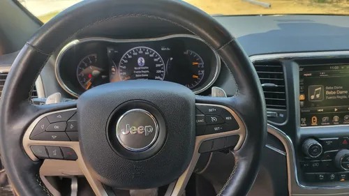 Jeep Grand Cherokee 5.7 Limited Lujo 4x4 At