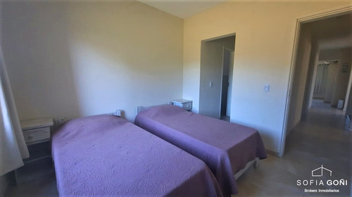 Imagen 11 de 20 de En Residencial 1 Muy Buena Casa Ubicada A 500 Mts De La Playa Costa Esmeralda