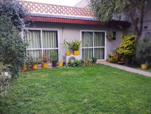 Casa En Venta En Liniers