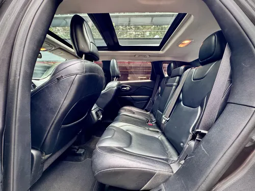 Jeep Cherokee 3.2 Longitude Plus