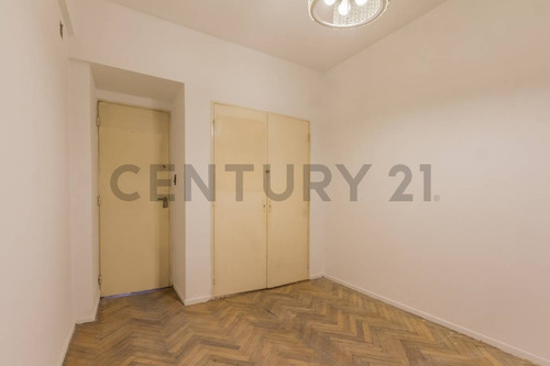 Imagen 30 de 30 de Venta Departamento 4 Ambientes Grandes Balcón Balvanera