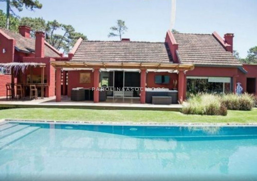 Imagen 15 de 17 de Venta De Casa 6 Dormitorios En La Barra