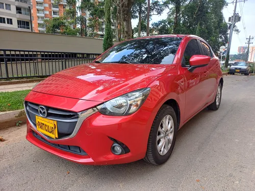 Mazda 2 Turing automatico