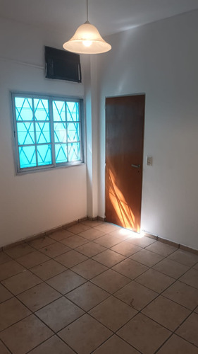 Dueño Vende Ph 2ambientes Con Cochera. Acepto Autos.
