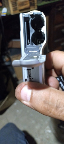 Camera Com Defeito Está Desligando Sozinha Com Defeito No Es (Usado)