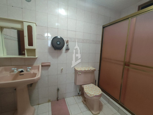 Casa Quinta En Calle Cerrada, Sector Campo B De Ferrominera