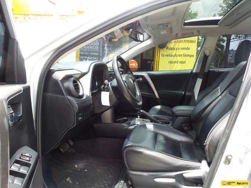 Imagen 16 de 25 de Toyota Rav 4 Wagon