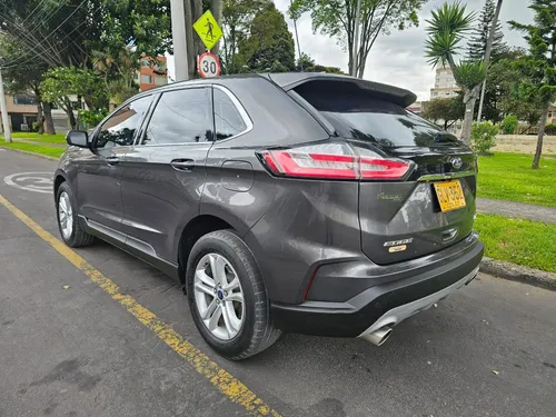 Ford Edge 2.0 Titanium