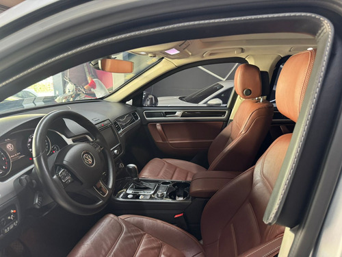 Volkswagen Touareg 3.0 V6 Tdi At