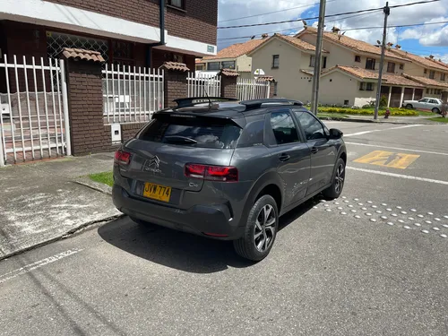 Citroën C4 Cactus 1.6 Shine Turbo Aut
