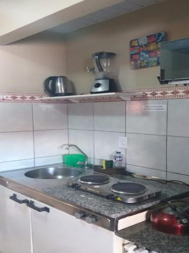 Imagem 6 de 11 de Apartamento - Armacao Do Pantano Do Sul - Ref: 810 - V-786