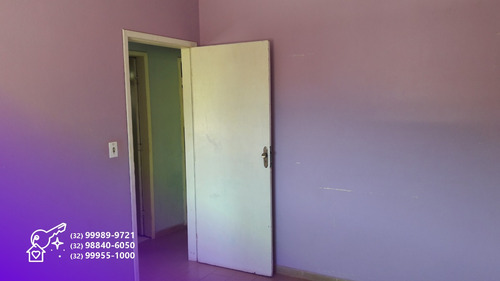 Casa Com Quintal, Kitnet E Cobertura - Excelente Localização