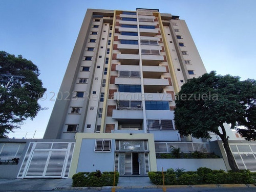 Yilmer Salazar Vende Apartamento En Urbanización San Jacinto En Maracay 23-20264 Yjs