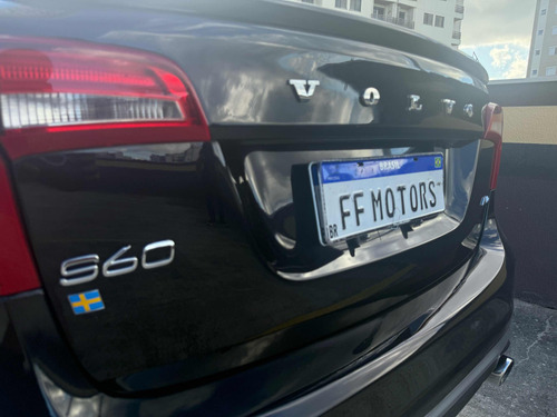 Volvo S60 3.0 T6 R-design 4p
