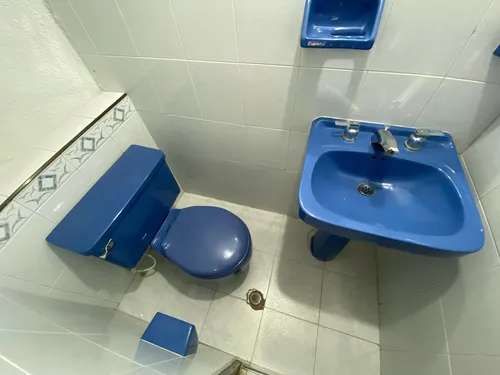 Alquiler De Apartaestudio En El Barrio Capri