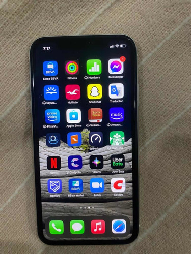 iPhone 11 (Usado)