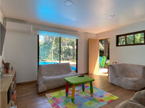 Casa Ubicada En Parque Universitario