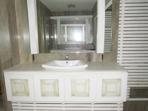 Imagen 16 de 18 de Venta Apartamento Tres Dormitorios Y Garage Pocitos