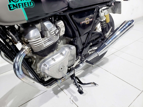 Royal Enfield Interceptor 2023 Cinza