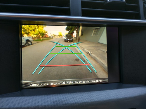 Imagen 14 de 16 de Citroen C4 Lounge Feel Pack 1.6 Hdi