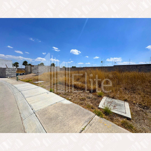 Terreno En Venta En Taray Royal Club Frente A Universidad Mondragon