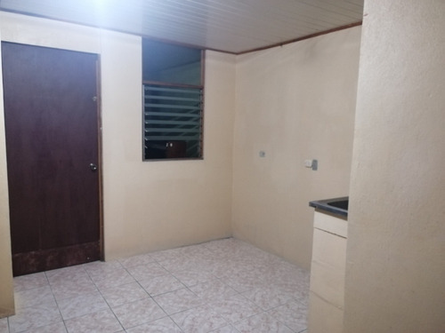 Imagen 7 de 9 de Apartamento En La Lima Frente Al Moll Undormitorio , Segu