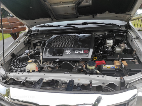Toyota Hilux 3.0 Cd Srv Cuero I 171cv 4x4 5at 2012