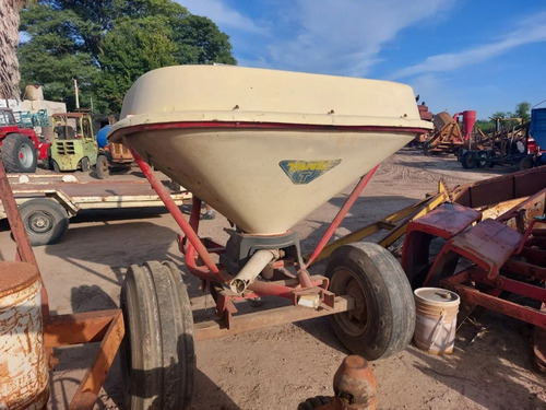 Imagen 3 de 5 de Fertilizadora A Pendulo. T 1200