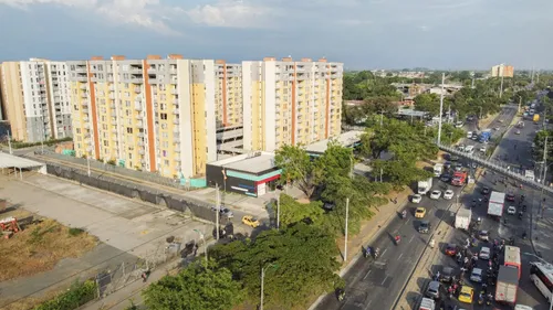 Local En Arriendo En Brisas De Los Álamos. Cod A1023092