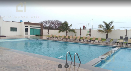 Casa En Venta En Lomas De La Rioja En La Riviera Veracruzana 3 Habitaciones 2.5 Baños