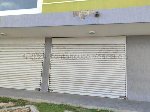 25-4710 Rahdeleste Vende Local Comercial Una Excelente Oportunidad De Inversión En Zona De Crecimiento En Cabudare, 25-4710 Av Intercomunal Muy Cercano A Mundo Traki En Centro Comercial Con Seguridad