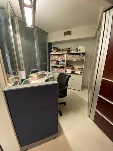 Imagen 7 de 9 de Excelente Oficina En Venta - 100 M2 - Seguridad 24 Hs - Luminoso - Recoleta