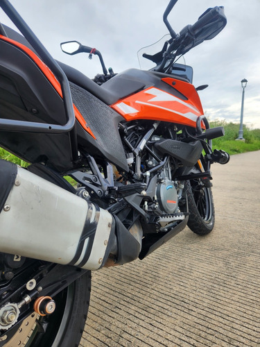 Adventure 250cc, En Excelentes Condiciones, Con Accesorios