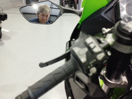 Imagen 4 de 17 de Kawasaki Ninja Zx10-r Abs Krt En Kawasaki Jack Gran Ocasion!